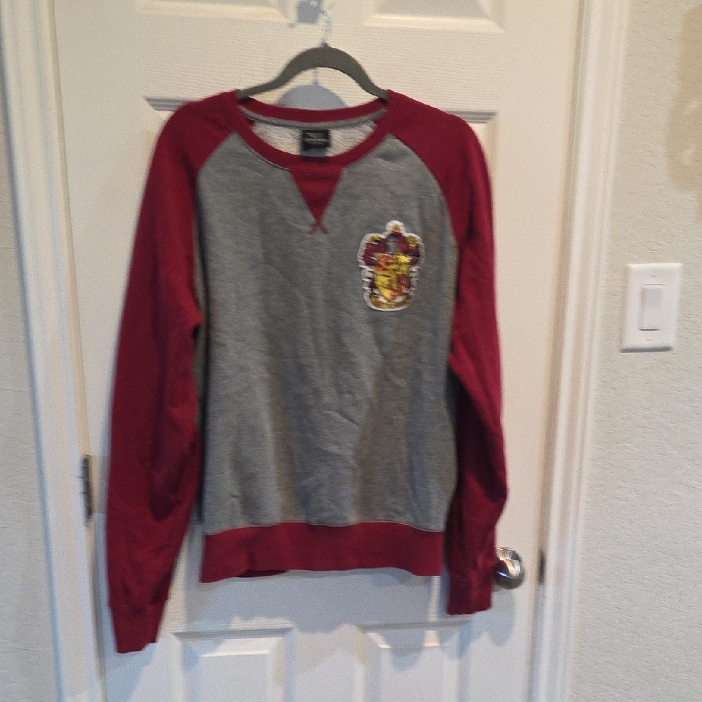 Universal Red and Gray Harry Potter Sweatshirt Sz L